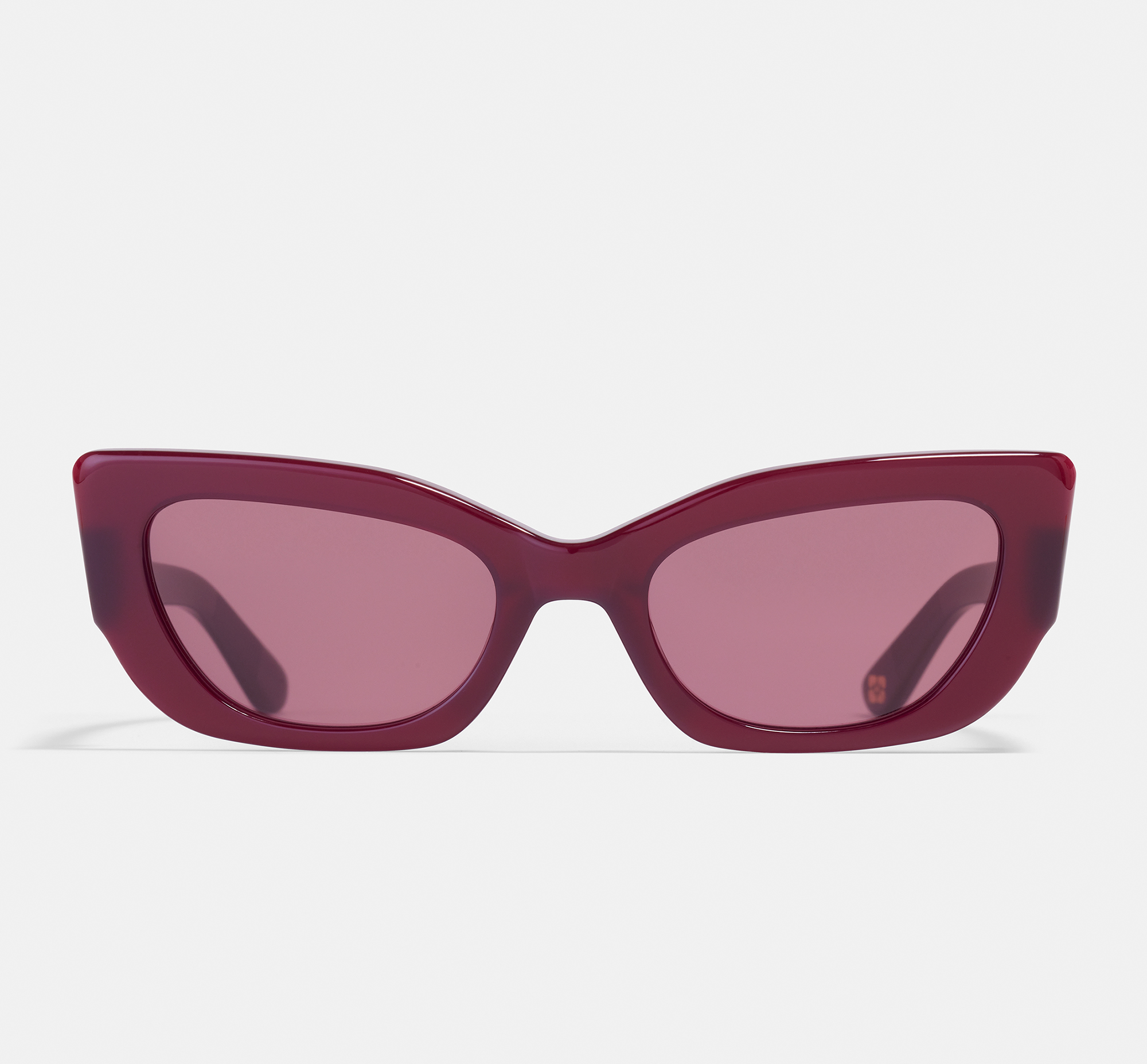 sadie-ganni-cherry-bomb-w-cloth-case-sun-front